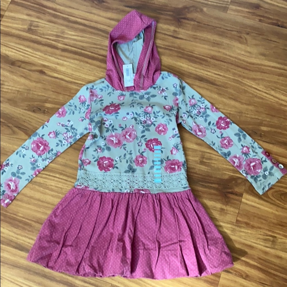 Rose hooded dress with bubble skirt